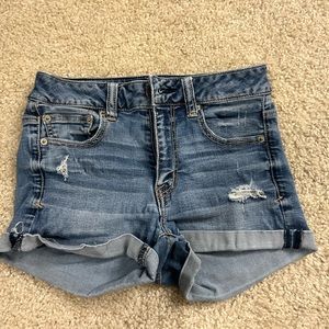 American Eagle. Size 4. High Rise Denim Jean Shorts. Super Super Stretch